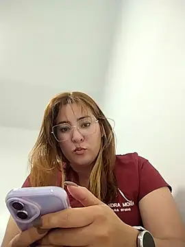 Sandra9530 online show from 06-04-26, 09:41