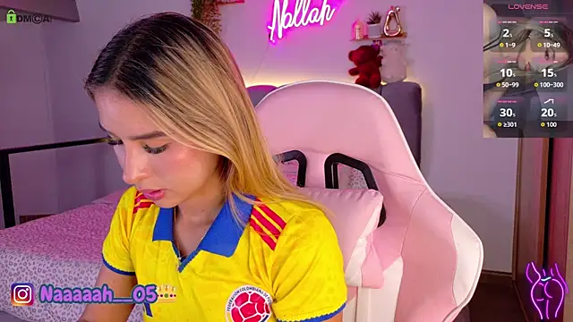 Snapshot of Nallah__ chatting on 07-04-26, 01:56 Nallah online show from 07-04-26, 01:56