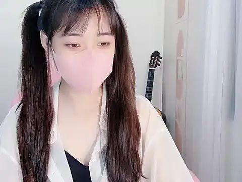 BUNNIIE MIE online show from 06-12-26, 02:20