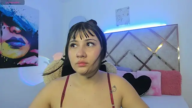 Snapshot of katt_lover chatting on 07-08-26, 03:19 katt lover online show from 07-08-26, 03:19