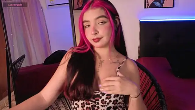 Maia Mancini5 online show from 07-08-26, 08:20
