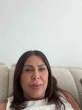 Evelyn Anya online show from 06-10-26, 02:29