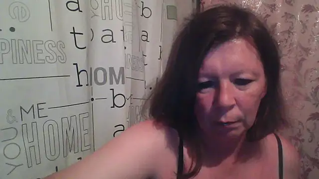 Snapshot of Schastlivaya43 chatting on 06-23-26, 06:06 Schastlivaya43 online show from 06-23-26, 06:06