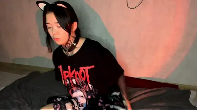 Snapshot of staryrose chatting on 07-18-26, 04:04 staryrose online show from 07-18-26, 04:04