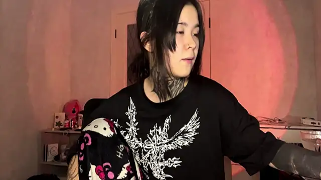 Snapshot of staryrose chatting on 06-19-26, 03:40 staryrose online show from 06-19-26, 03:40