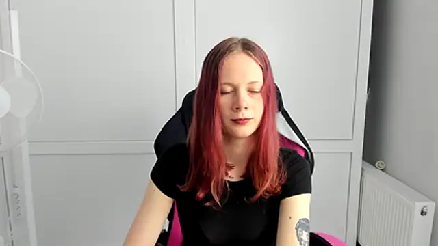 Snapshot of Skylar_spring chatting on 07-10-26, 06:02 Skylar spring online show from 07-10-26, 06:02