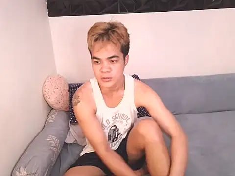 Snapshot of yourmikexxx chatting on 07-19-26, 12:19 yourmikexxx online show from 07-19-26, 12:19
