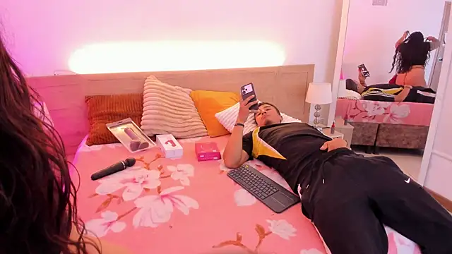 Snapshot of DreamHoney_SJ chatting on 06-23-26, 12:36 DreamHoney SJ online show from 06-23-26, 12:36