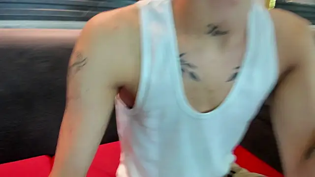 Snapshot of Brianhot0F chatting on 07-19-26, 12:02 Brianhot0F online show from 07-19-26, 12:02