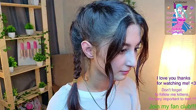 JasminKitany online show from 06-17-26, 09:25
