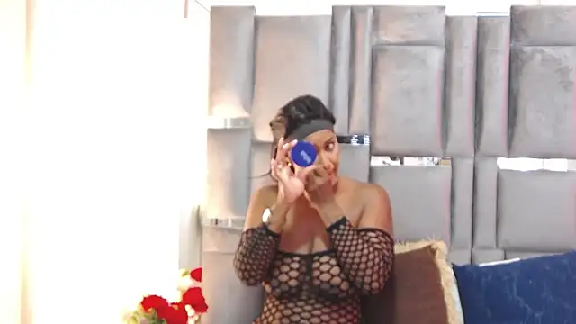 Snapshot of IvyEllis1 chatting on 06-27-26, 02:56 IvyEllis1 online show from 06-27-26, 02:56