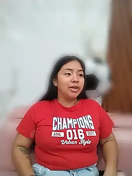 Snapshot of Amber_Herrera chatting on 06-28-26, 12:33 Amber Herrera online show from 06-28-26, 12:33