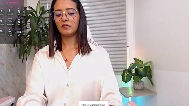 Snapshot of Littlee_Ashley chatting on 07-27-26, 11:17 Littlee Ashley online show from 07-27-26, 11:17