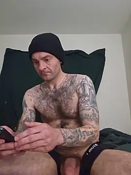 bigtattedcock online show from 06-05-26, 06:52
