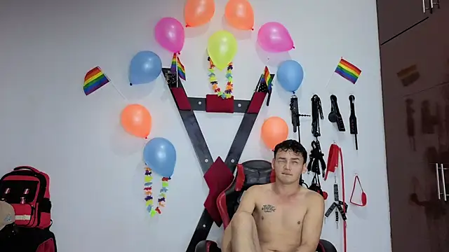 Snapshot of Nicolas_AthleticBoy chatting on 07-18-26, 08:39 Nicolas AthleticBoy online show from 07-18-26, 08:39