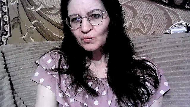Snapshot of Dear_Annet chatting on 06-26-26, 10:48 Dear Annet online show from 06-26-26, 10:48