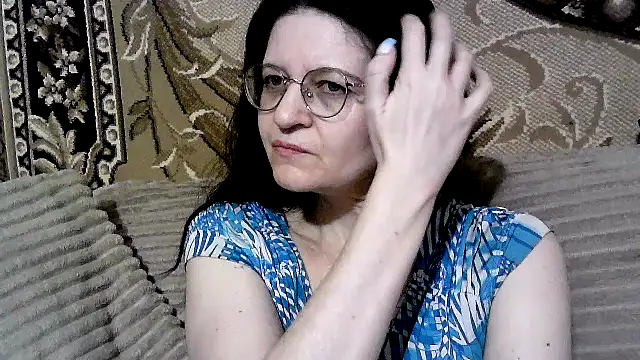 Snapshot of Dear_Annet chatting on 07-15-26, 07:43 Dear Annet online show from 07-15-26, 07:43