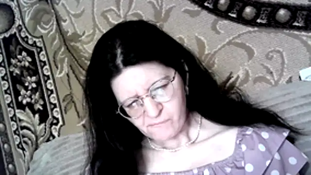 Snapshot of Dear_Annet chatting on 06-29-26, 12:27 Dear Annet online show from 06-29-26, 12:27