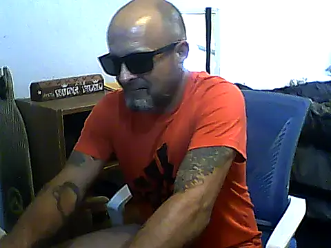 Snapshot of SlickDickyadown chatting on 07-13-26, 04:23 SlickDickyadown online show from 07-13-26, 04:23
