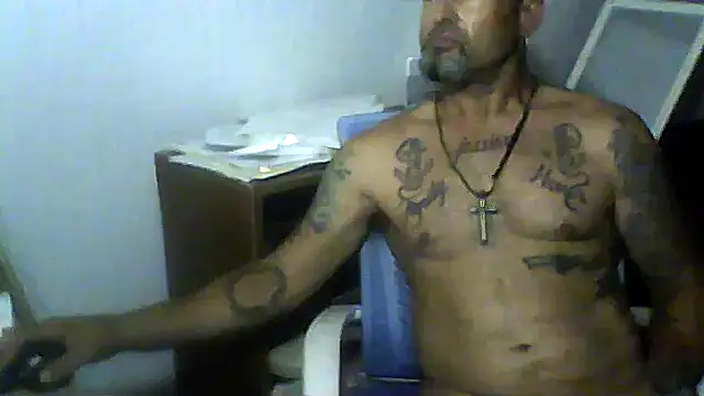 Snapshot of SlickDickyadown chatting on 06-20-26, 04:17 SlickDickyadown online show from 06-20-26, 04:17