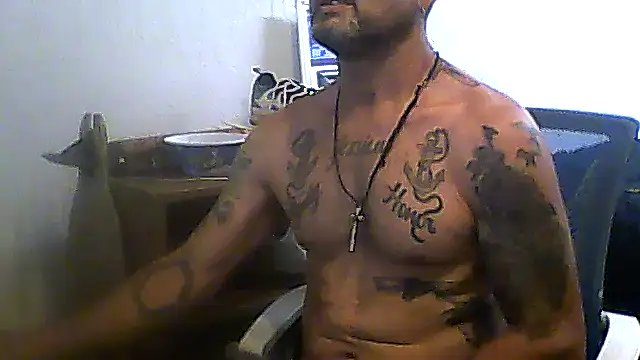 Snapshot of SlickDickyadown chatting on 07-04-26, 01:12 SlickDickyadown online show from 07-04-26, 01:12