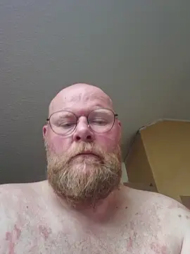 Snapshot of mosslermartin chatting on 06-20-26, 05:40 mosslermartin online show from 06-20-26, 05:40