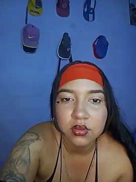 LunaByNight online show from 06-05-26, 02:49