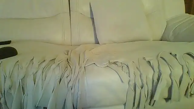 Snapshot of filler166 chatting on 07-07-26, 01:25 filler166 online show from 07-07-26, 01:25