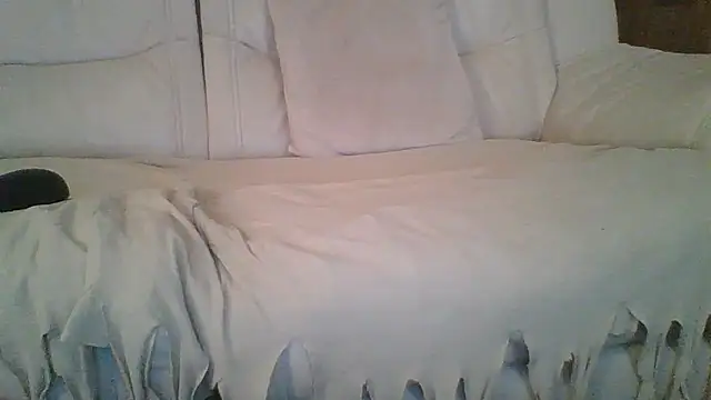 Snapshot of filler166 chatting on 07-13-26, 07:02 filler166 online show from 07-13-26, 07:02