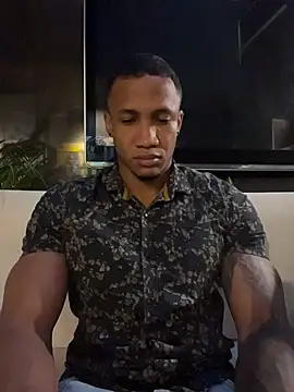 Snapshot of LoganVarela chatting on 07-03-26, 10:55 LoganVarela online show from 07-03-26, 10:55