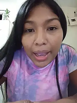 Snapshot of MoonMua chatting on 06-15-26, 04:12 MoonMua online show from 06-15-26, 04:12