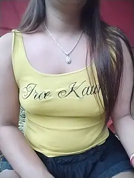 Snapshot of candyyy19 chatting on 07-15-26, 11:12 candyyy19 online show from 07-15-26, 11:12