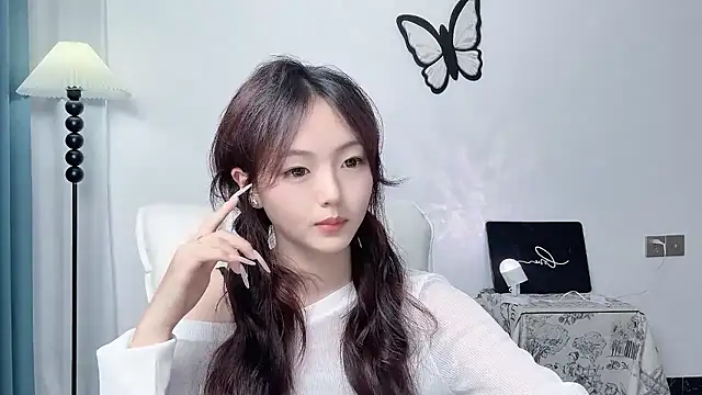 Snapshot of wenwen8888 chatting on 07-11-26, 03:12 wenwen8888 online show from 07-11-26, 03:12