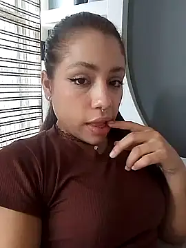 Chloe Belll online show from 07-10-26, 04:18