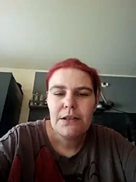 GoldenWifee online show from 06-17-26, 05:29