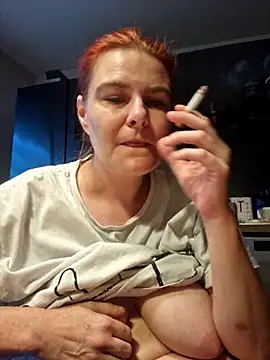GoldenWifee online show from 07-22-26, 04:36