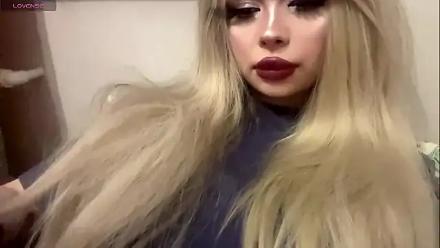 moonluv33 online show from 07-25-26, 02:45