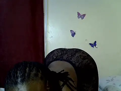 Snapshot of Rasta_tattoooed chatting on 07-17-26, 12:57 Rasta tattoooed online show from 07-17-26, 12:57