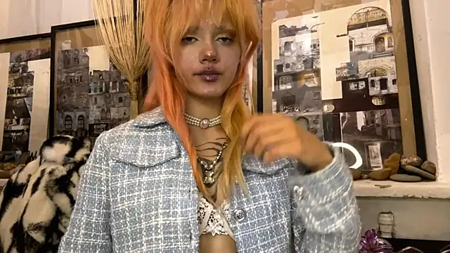 JoanneMcauly online show from 06-24-26, 09:45