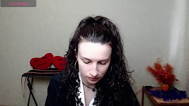 LilithRivi online show from 06-08-26, 01:55