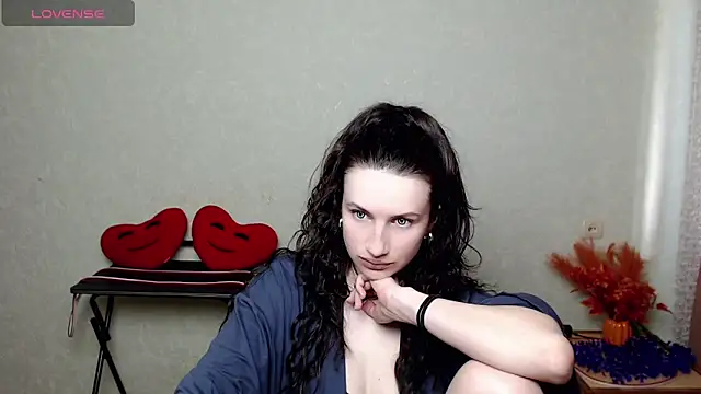 LilithRivi online show from 06-10-26, 02:29