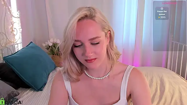 Chloe-Deccer online show from 07-10-26, 01:27