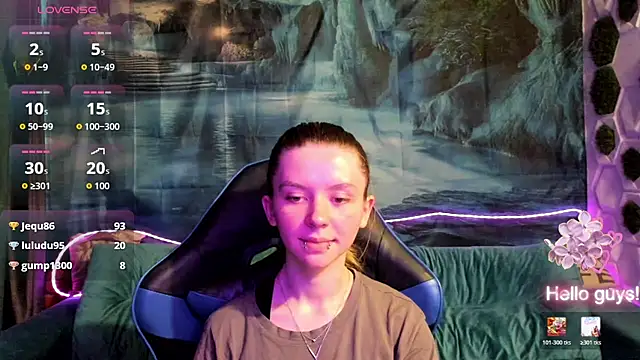 Snapshot of CarolInWonderland chatting on 07-14-26, 10:21 CarolInWonderland online show from 07-14-26, 10:21