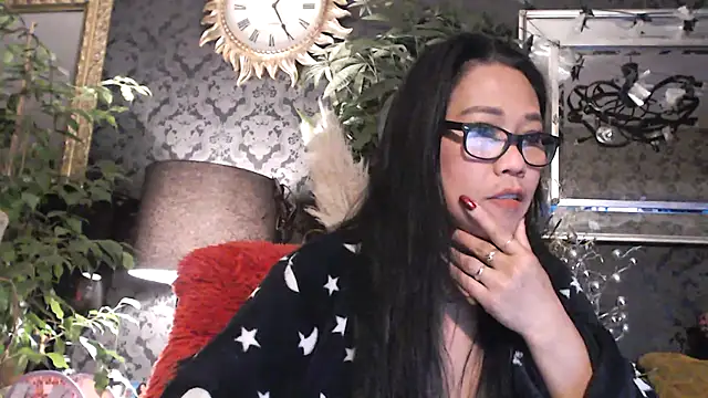 Snapshot of Hornygirltheone chatting on 01-21-25, 12:25 Hornygirltheone online show from 01-21-25, 12:25