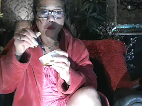 Snapshot of Hornygirltheone chatting on 03-12-25, 01:25 Hornygirltheone online show from 03-12-25, 01:25