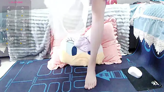 xiaolen- online show from 07-05-26, 03:44