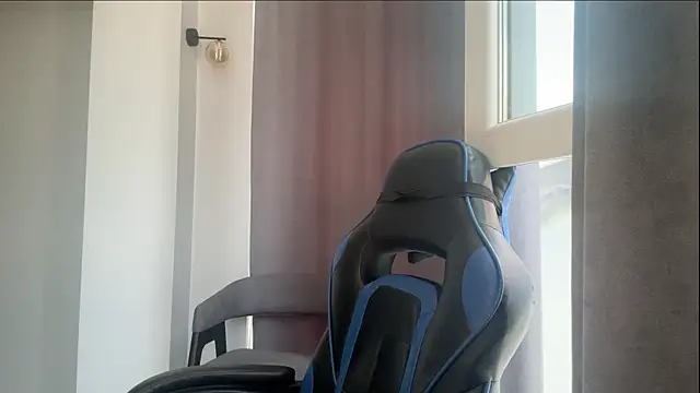 Snapshot of Elowynx chatting on 07-06-26, 10:22 Elowynx online show from 07-06-26, 10:22