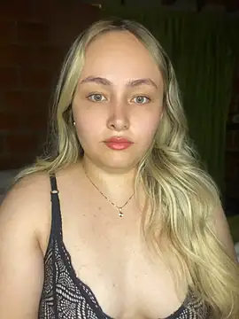Snapshot of Rositafresitaa chatting on 06-26-26, 01:55 Rositafresitaa online show from 06-26-26, 01:55
