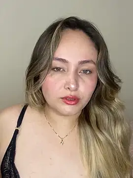 Snapshot of Rositafresitaa chatting on 06-14-26, 01:02 Rositafresitaa online show from 06-14-26, 01:02