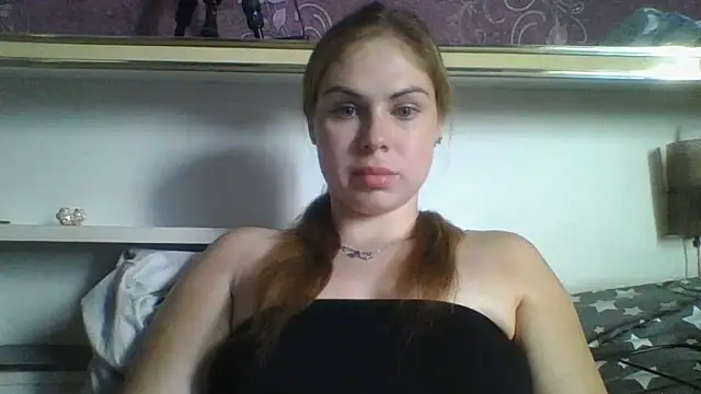 MelaniePres online show from 06-11-26, 02:58